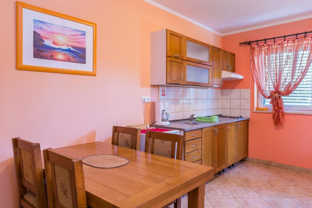 Apartments Villa Orange Медулин Екстер'єр фото